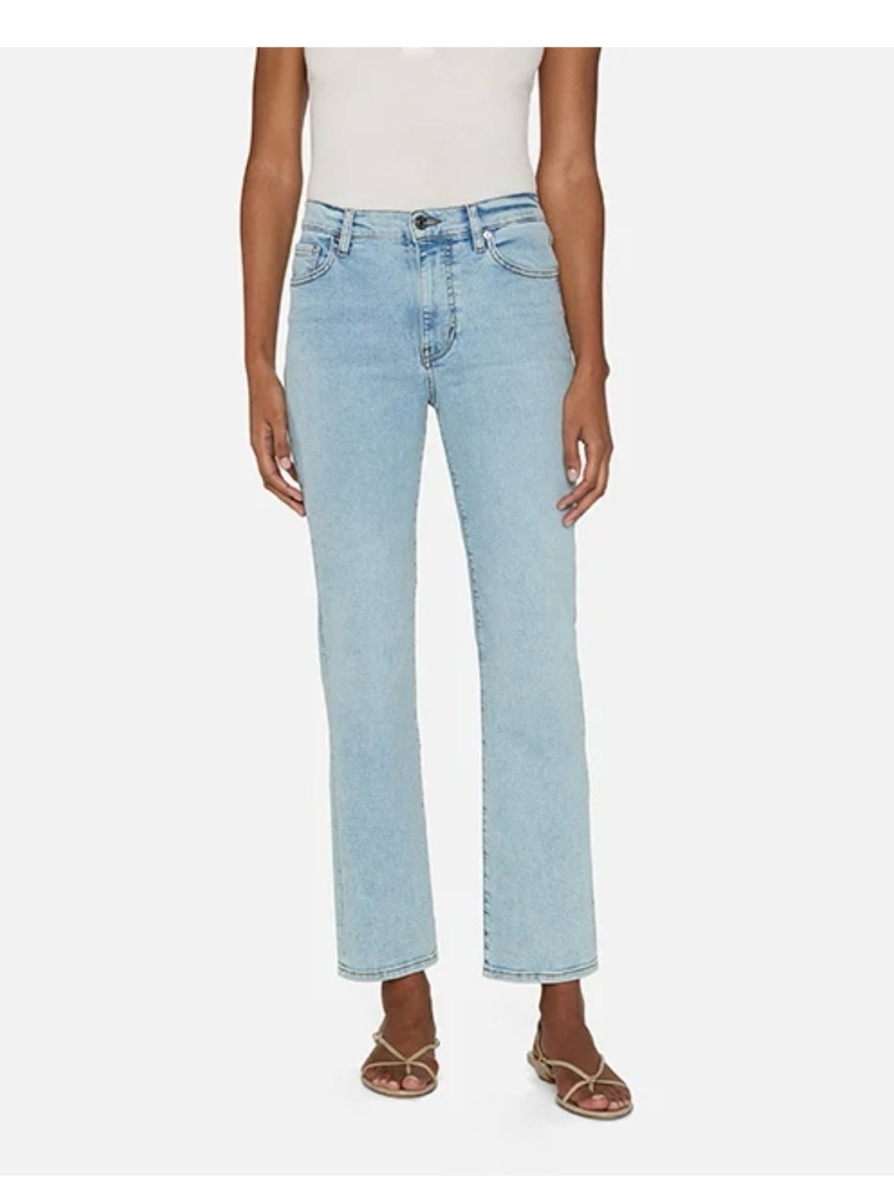 NWT size 29 Frame Denim Le Sleek Straight Jeans in Light Blue. Designer denim